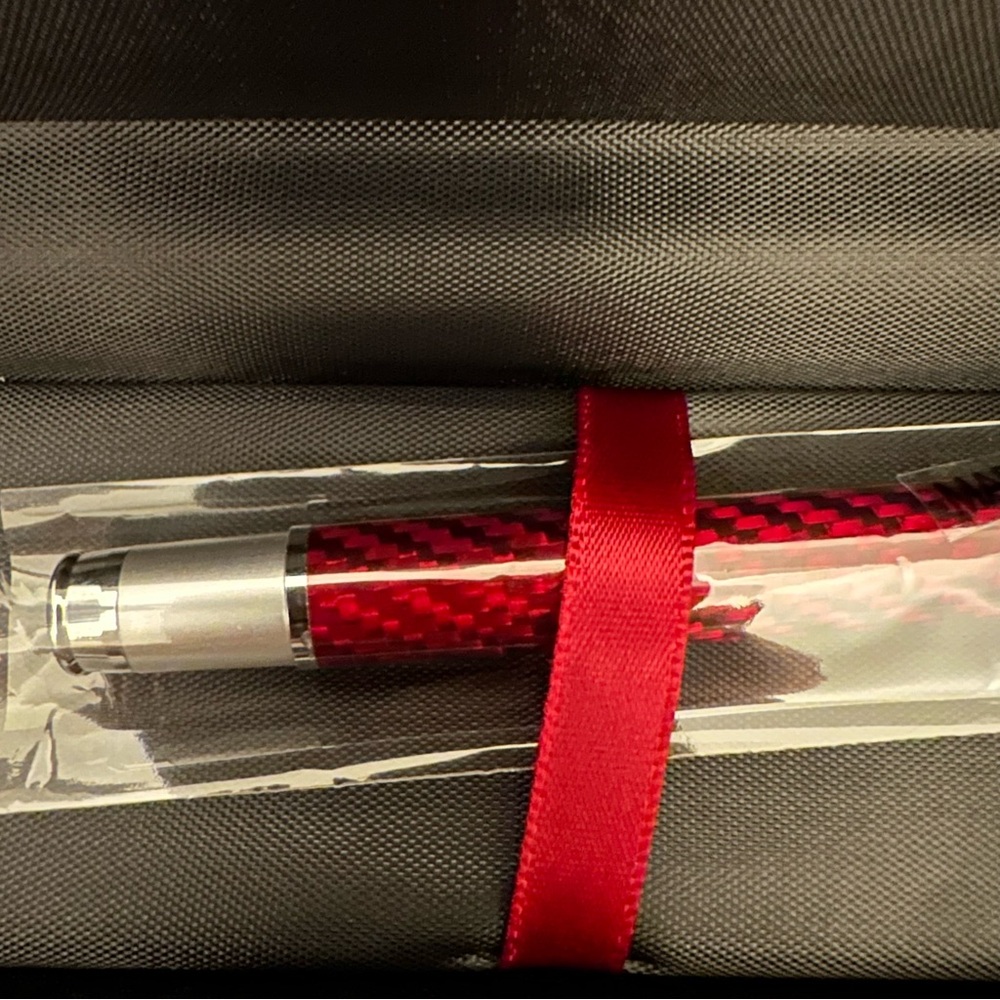 Invicta Pen With Box, Red (IPM442-RED) - Picture 3 of 5